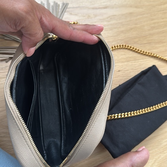 Saint Laurent mini Lou
Used a handful of time/scratches on front logo - Picture 7 of 8